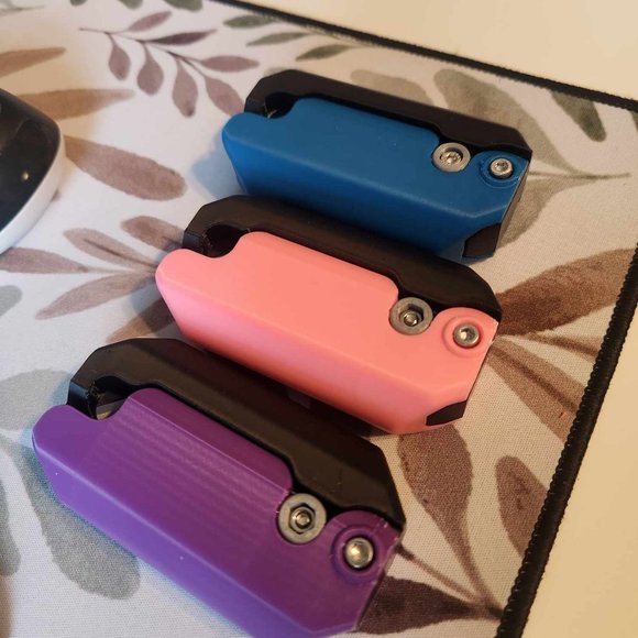 Set of 2 - Fidget knife, Retractable, Safe, Fidget toy for adults - Picture 3 of 4